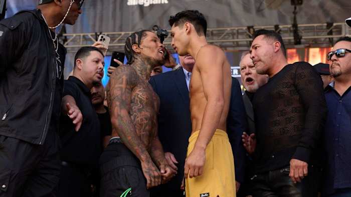 Davis and Garcia face off at the final weigh in on April 21, 2023 in Las Vegas. (Esther Lin/SHOWTIME)